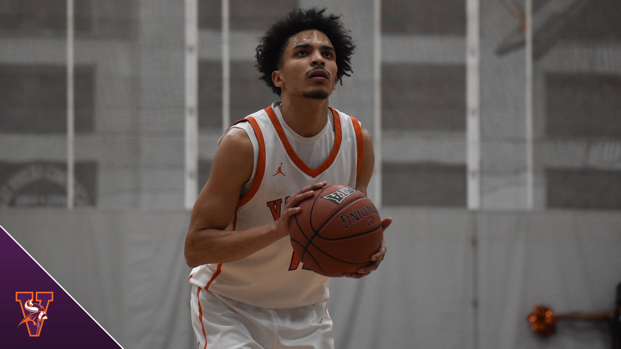 Men's Basketball Falls Late to William Penn on Senior Day